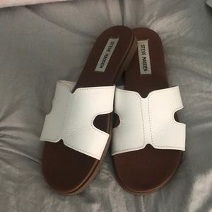 Steve Madden white sandals